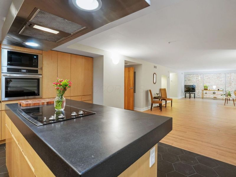 106 N High Street, Unit 105, Columbus, OH 43215 Photo 5