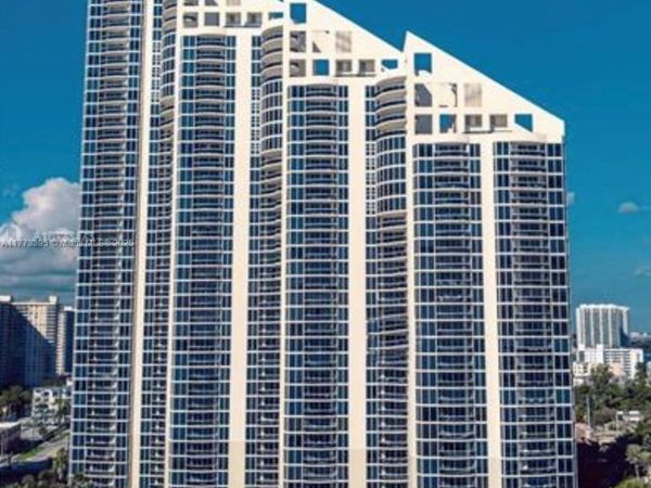 17555 Collins Ave, Unit 1004, Sunny Isles Beach, FL 33160