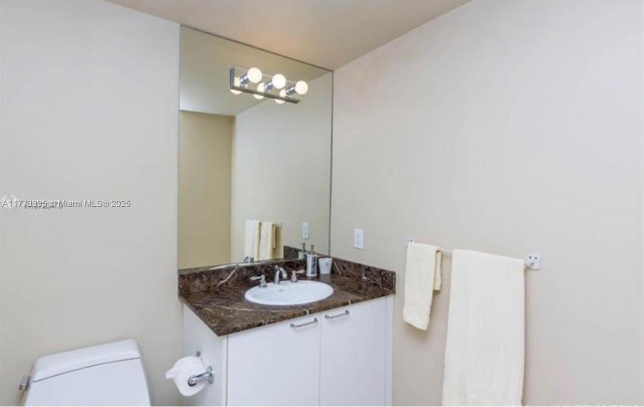 17555 Collins Ave, Unit 1004, Sunny Isles Beach, FL 33160 Photo