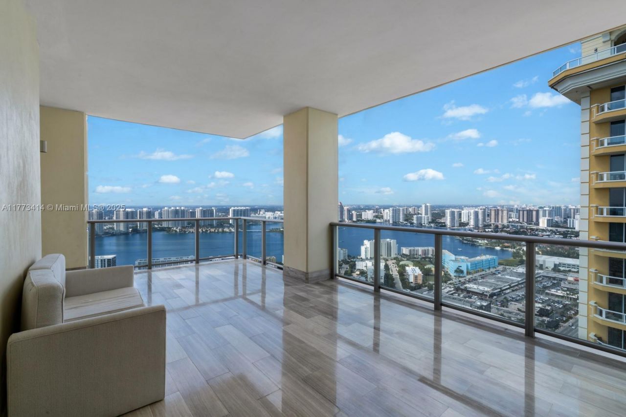 17749 Collins Ave, Unit 3501, Sunny Isles Beach, FL 33160 Photo