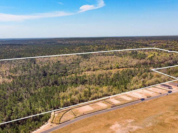 3211 Maple Street, Crestview, FL 32539