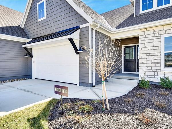 13481 W 174th Place, Overland Park, KS 66221