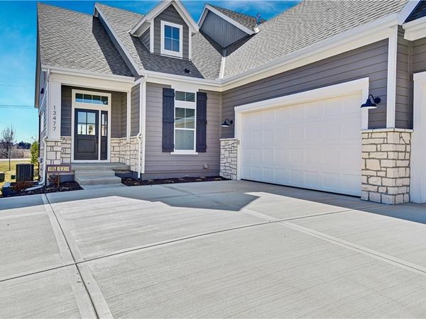 13477 W 174th Place, Overland Park, KS 66221