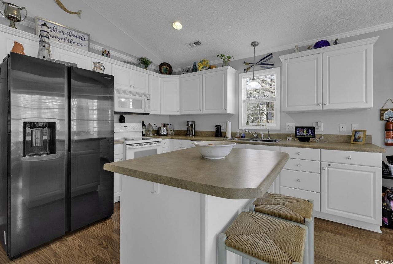 6001-1312 South Kings Hwy. Photo 5