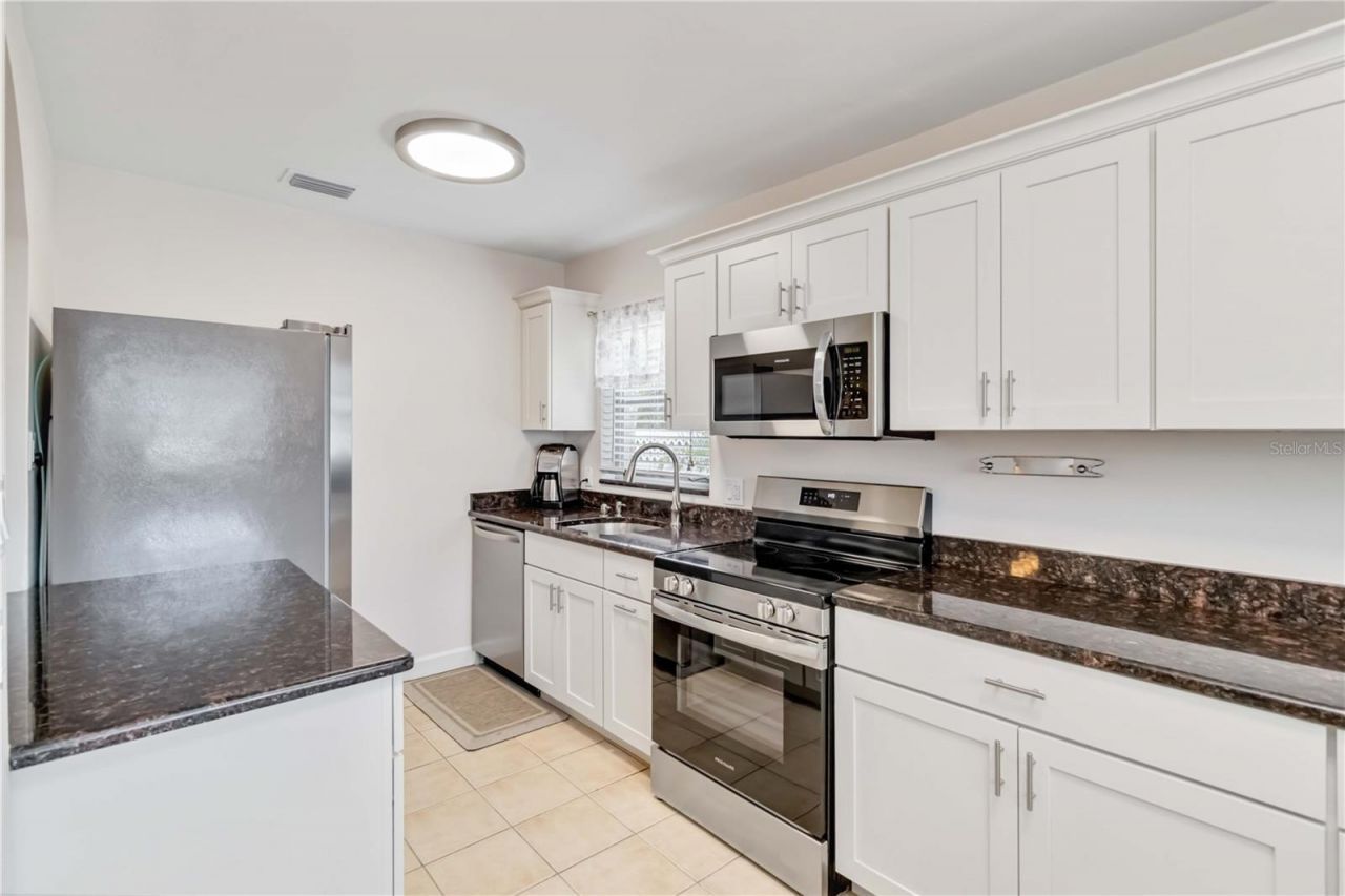 424 62nd Street, Holmes Beach, FL 34217 Photo