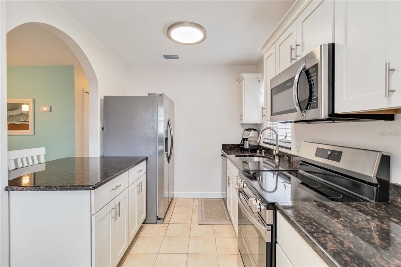 424 62nd Street, Holmes Beach, FL 34217 Photo