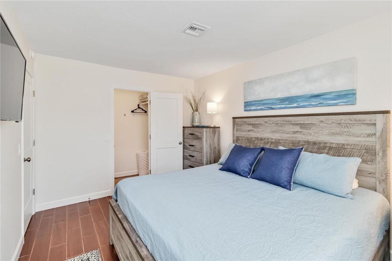 424 62nd Street, Holmes Beach, FL 34217 Photo