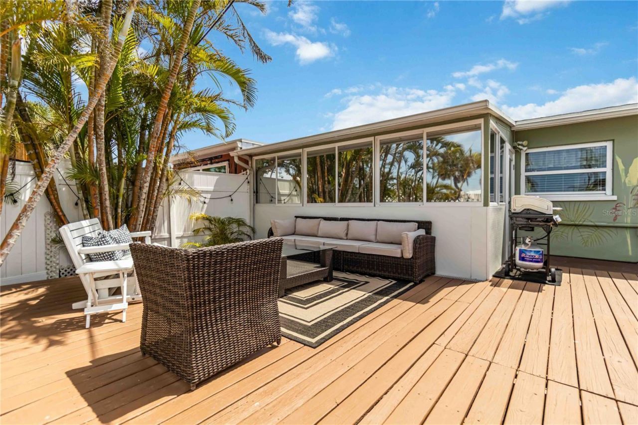 424 62nd Street, Holmes Beach, FL 34217 Photo