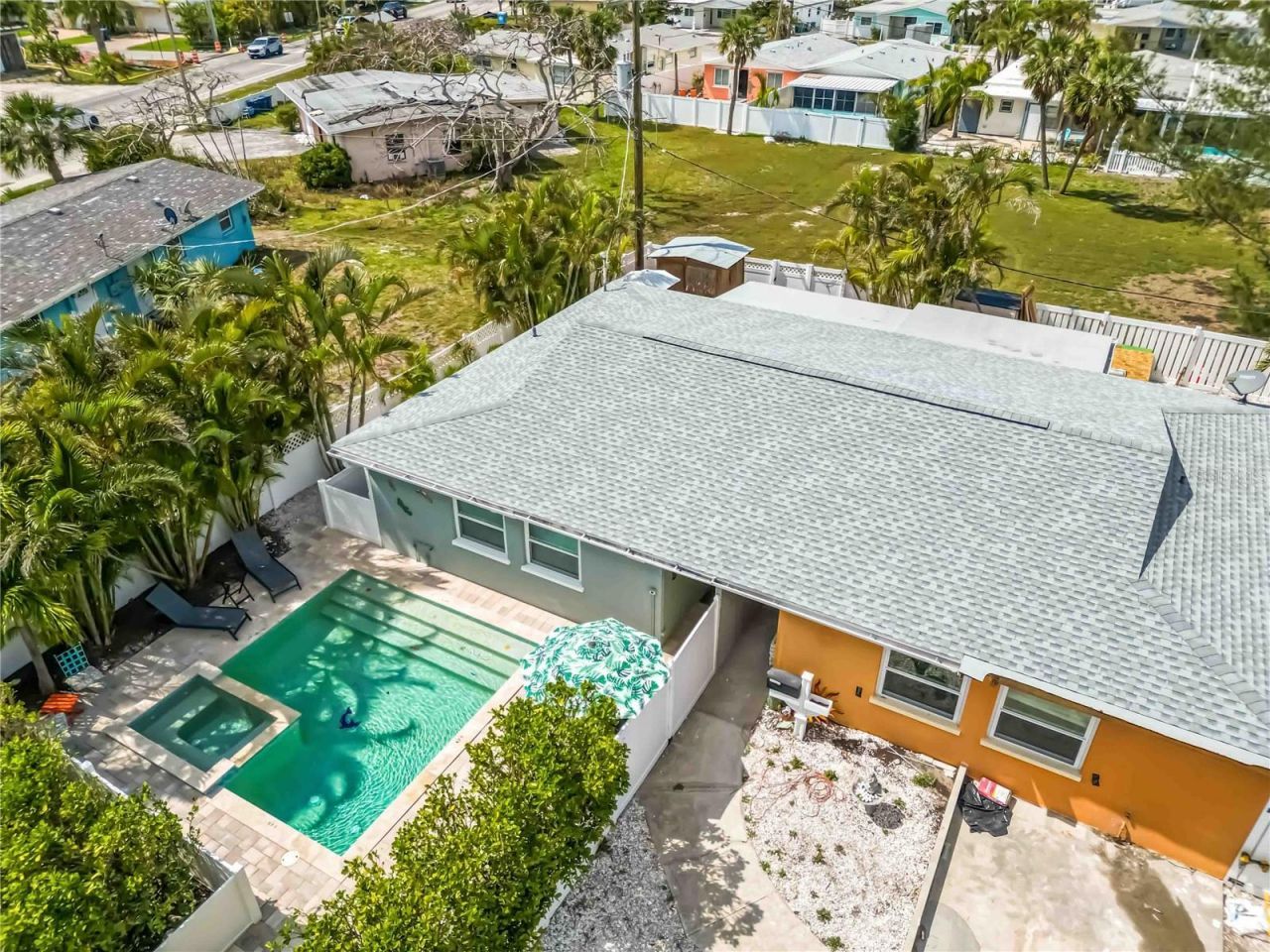 424 62nd Street, Holmes Beach, FL 34217 Photo