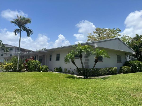 700 Layne Blvd, Unit 124, Hallandale Beach, FL 33009