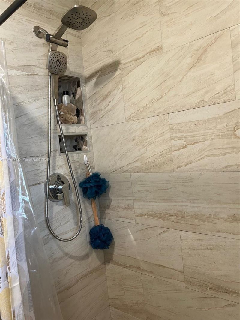 700 Layne Blvd, Unit 124, Hallandale Beach, FL 33009 Photo