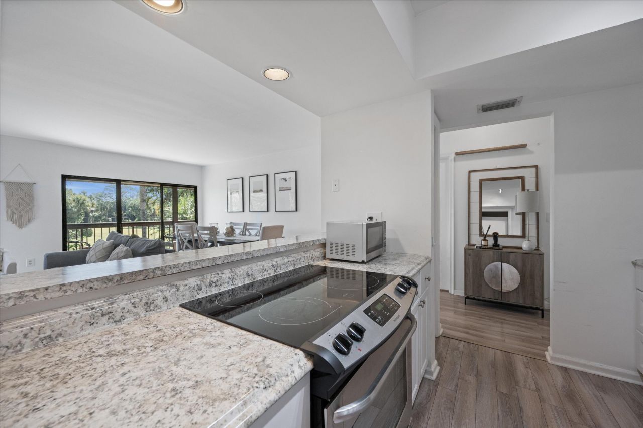 13334 Polo Club Road, Unit 304, Wellington, FL 33414 Photo