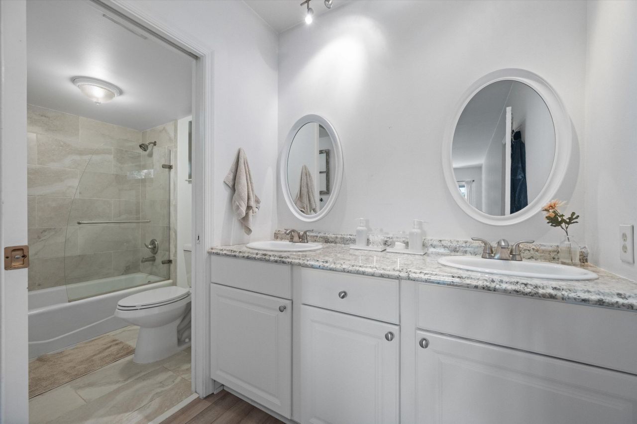 13334 Polo Club Road, Unit 304, Wellington, FL 33414 Photo