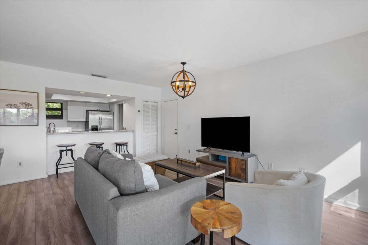 13334 Polo Club Road, Unit 304, Wellington, FL 33414 Photo