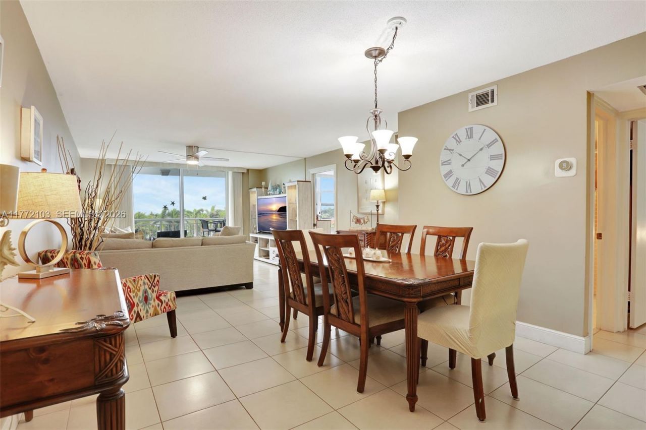 1050 Hillsboro Mile, Unit 403W, Hillsboro Beach, FL 33062 Photo