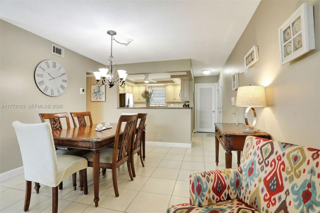 1050 Hillsboro Mile, Unit 403W, Hillsboro Beach, FL 33062 Photo