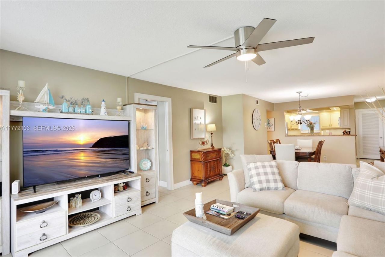 1050 Hillsboro Mile, Unit 403W, Hillsboro Beach, FL 33062 Photo