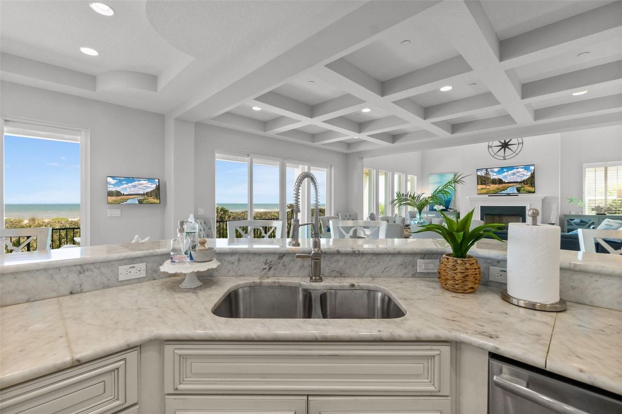 46 Ocean Ridge Boulevard N, Palm Coast, FL 32137 Photo