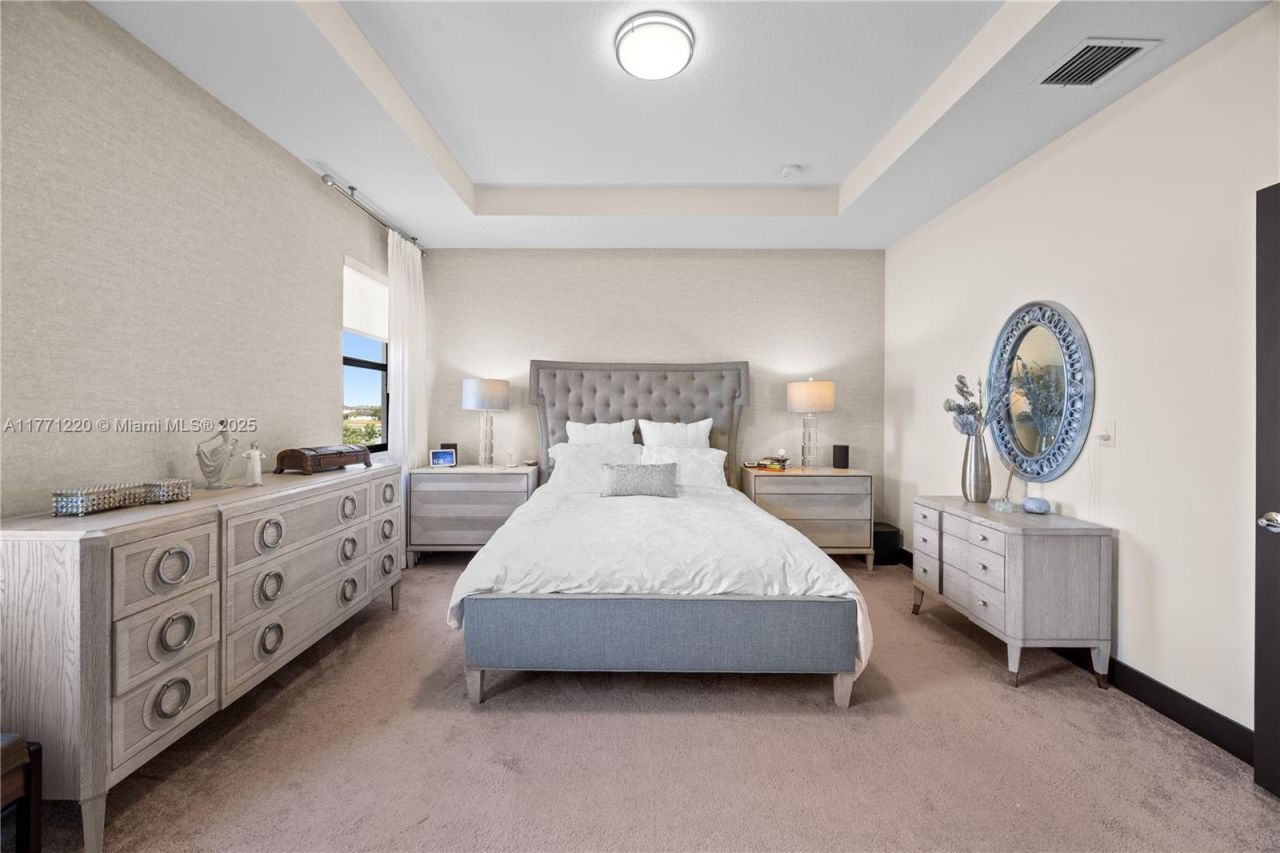 15742 NW 88th Ave, Miami Lakes, FL 33018 Photo