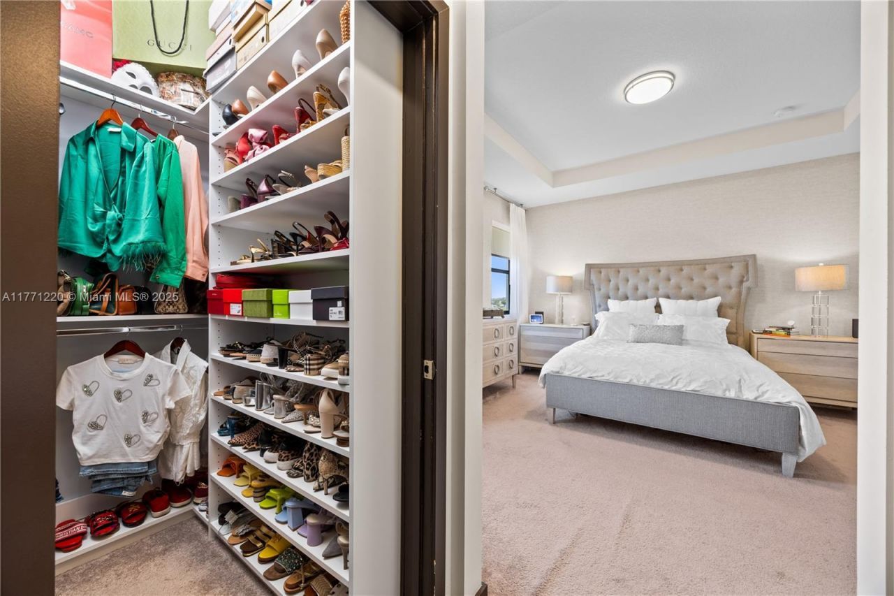 15742 NW 88th Ave, Miami Lakes, FL 33018 Photo