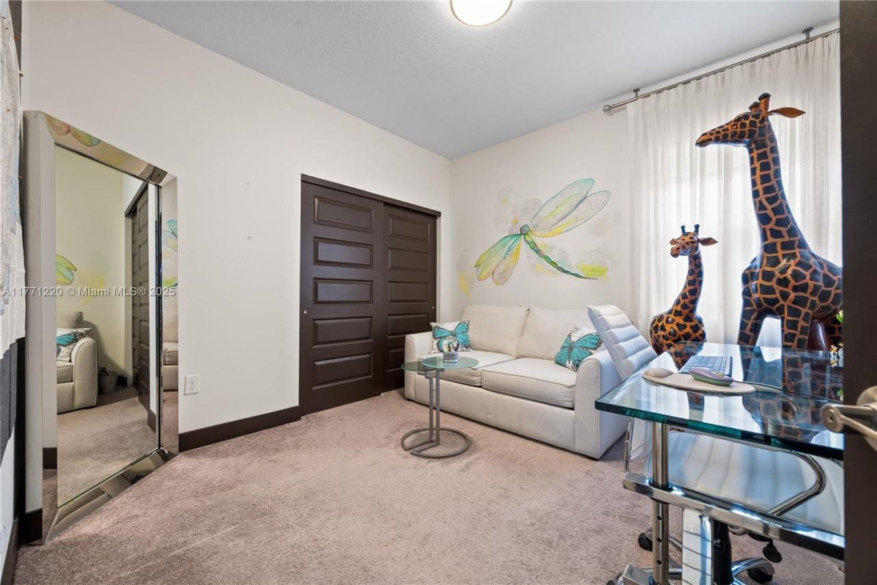 15742 NW 88th Ave, Miami Lakes, FL 33018 Photo