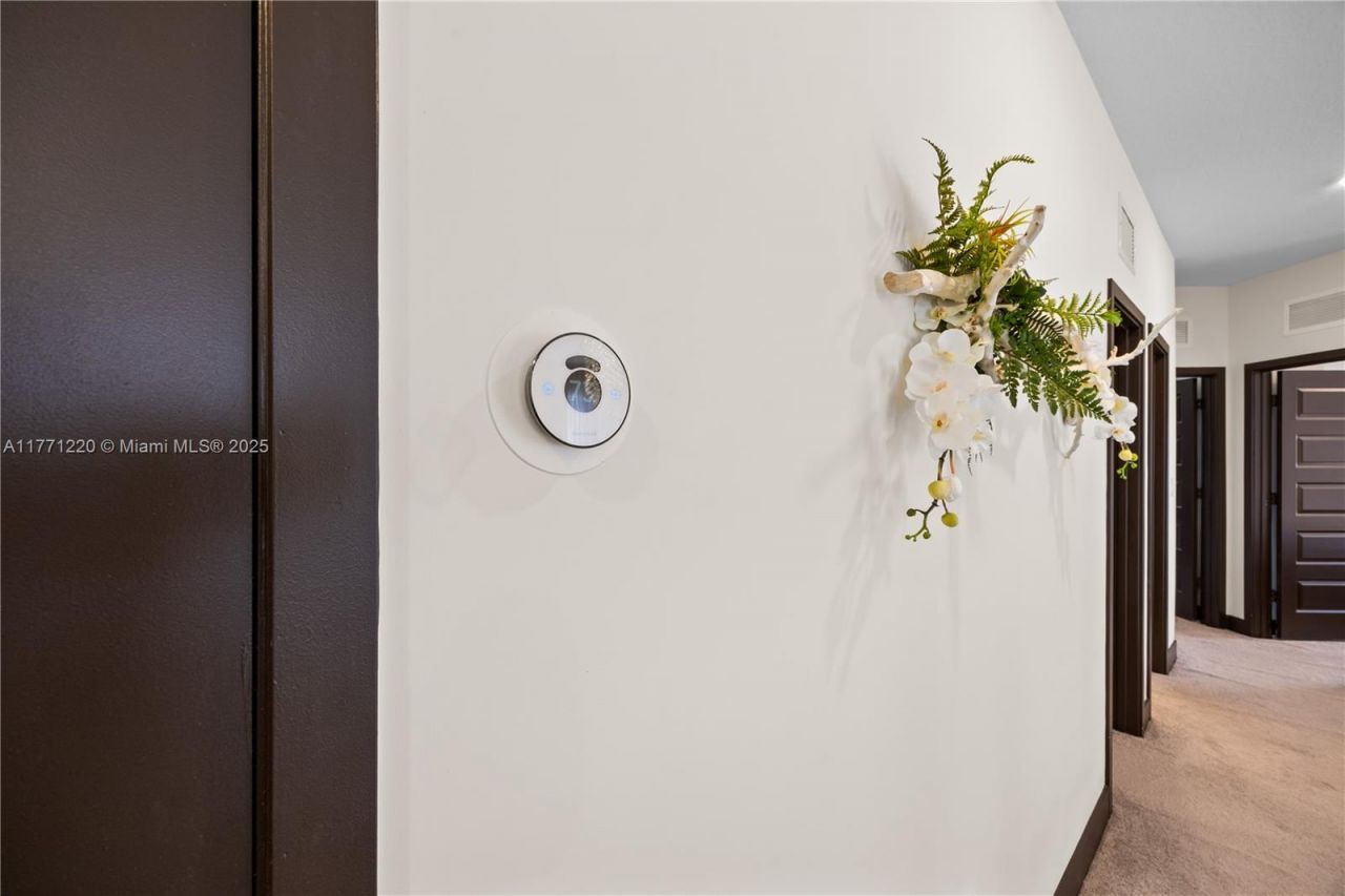 15742 NW 88th Ave, Miami Lakes, FL 33018 Photo