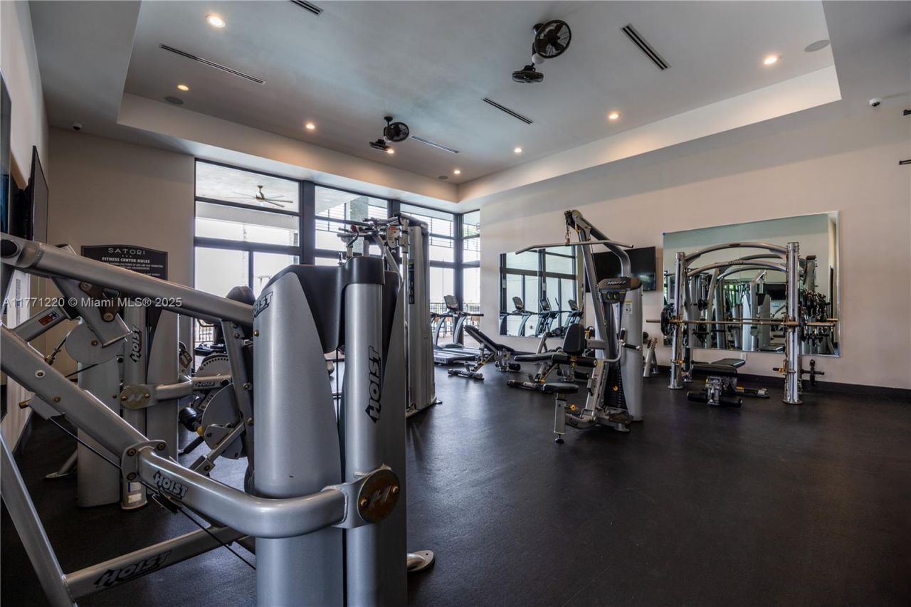 15742 NW 88th Ave, Miami Lakes, FL 33018 Photo