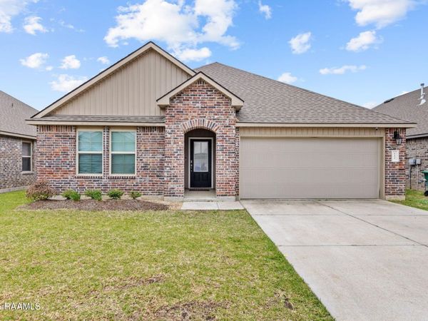 111 Southern Oak Drive, Lafayette, LA 70507