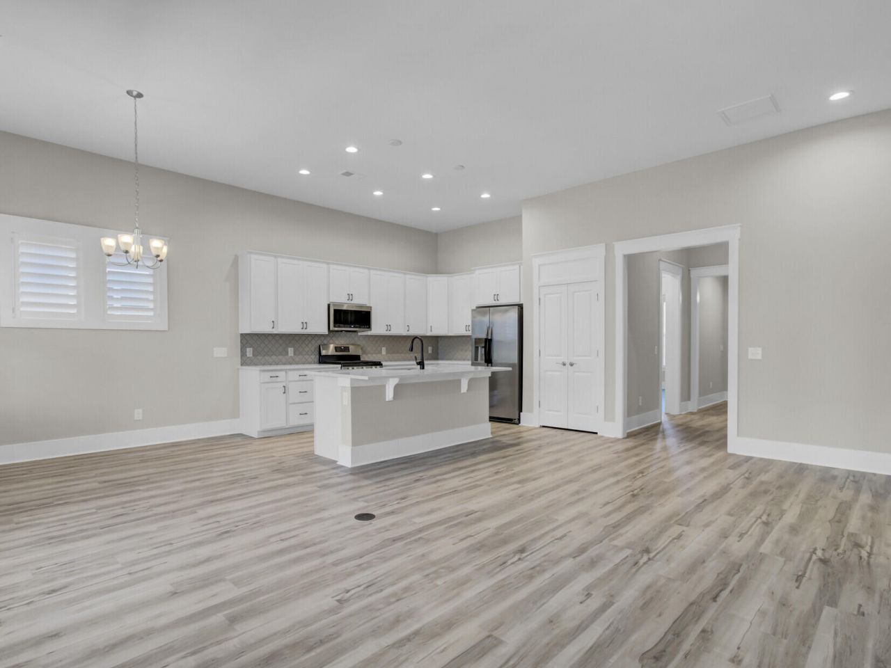 253 River Martin Court Photo 18