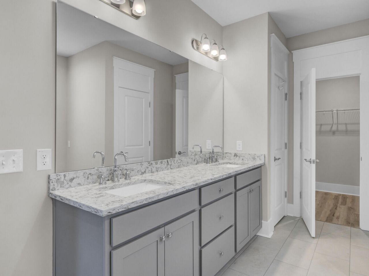 253 River Martin Court Photo 27