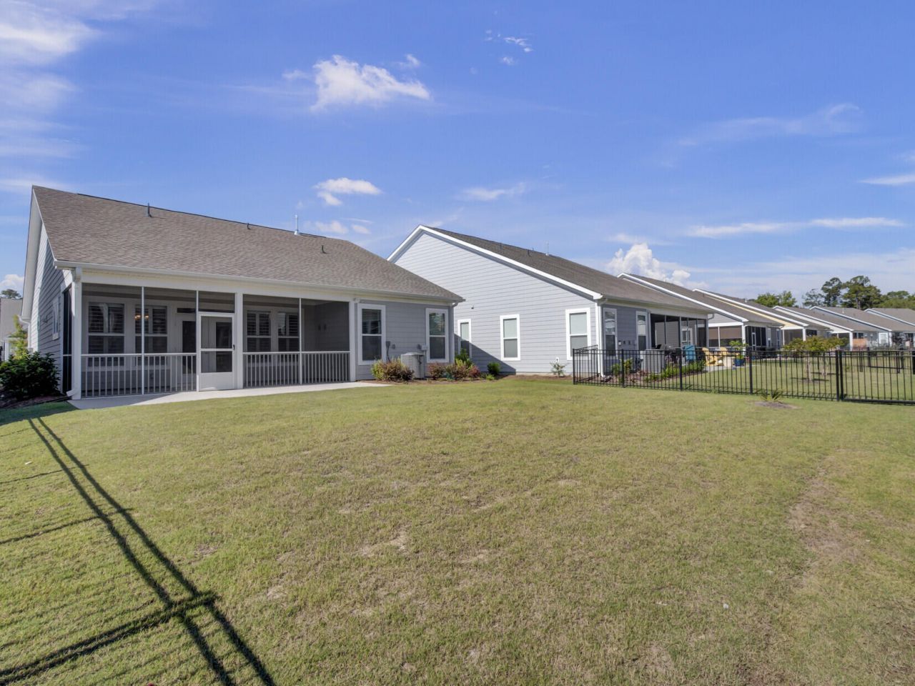 253 River Martin Court Photo 34