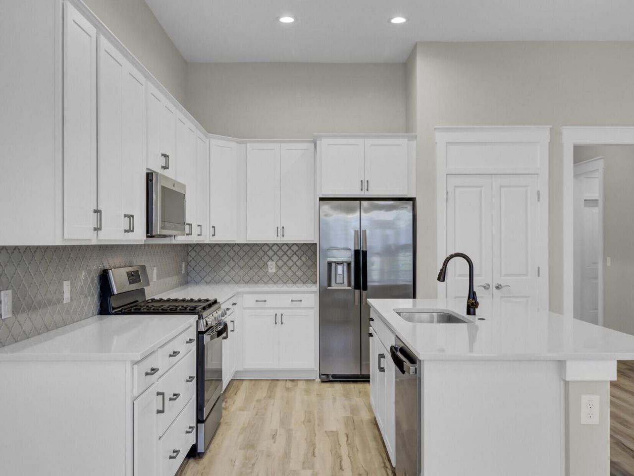 253 River Martin Court Photo 8
