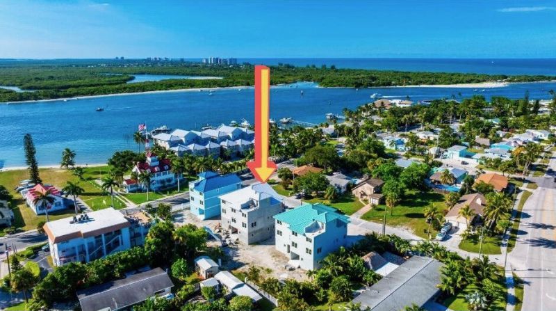 105 Desota Street, Hutchinson Island, FL 34949 Photo