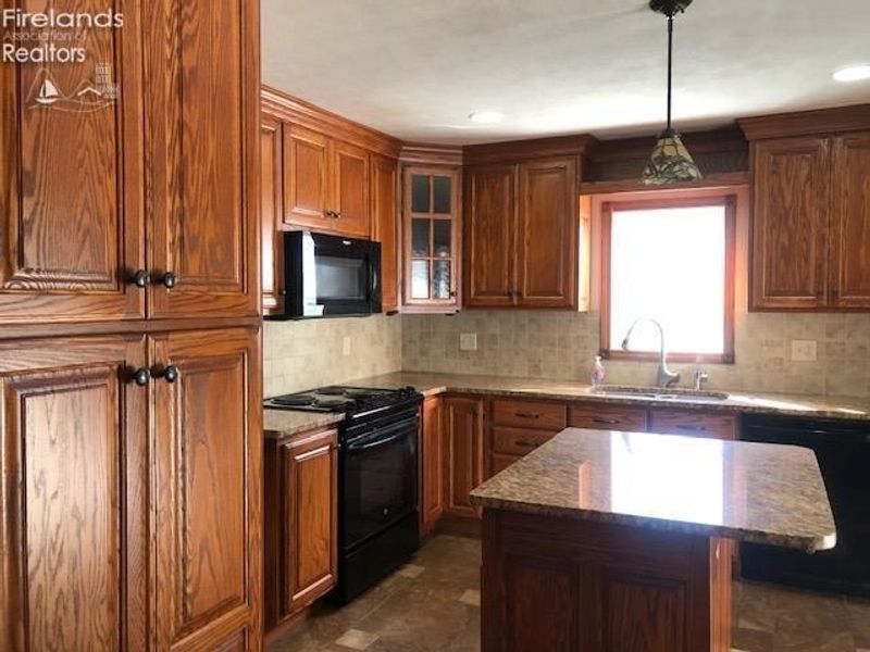 7335 S Township Road 159, Sycamore, OH 44882 Photo 22