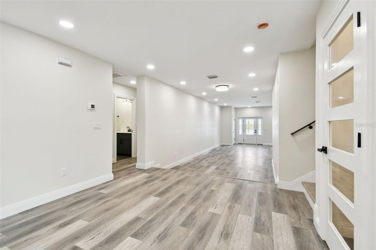 1045 Jesse Avenue, Safety Harbor, FL 34695 Photo