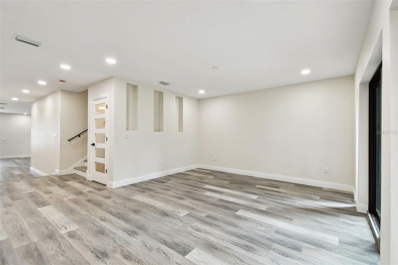 1045 Jesse Avenue, Safety Harbor, FL 34695 Photo