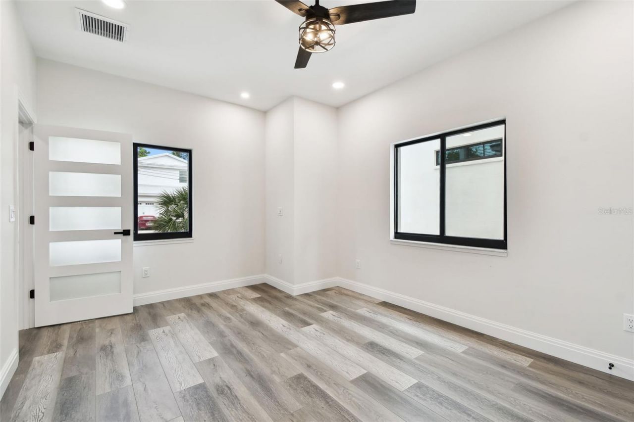 1045 Jesse Avenue, Safety Harbor, FL 34695 Photo