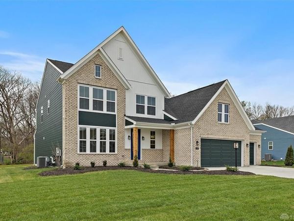 45 Wadestone Street, Springboro, OH 45066