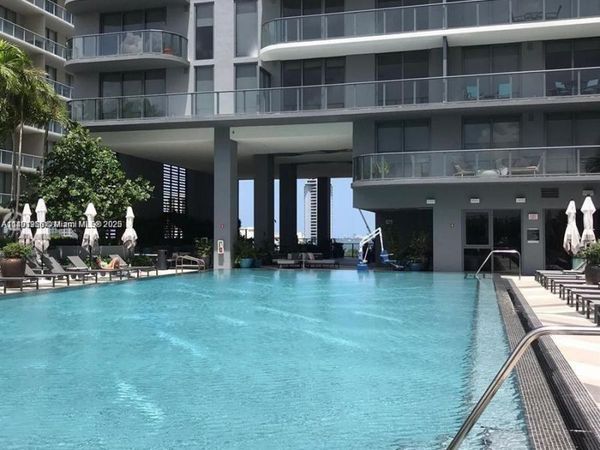 121 NE 34 St, Unit 2215, Miami, FL 33137