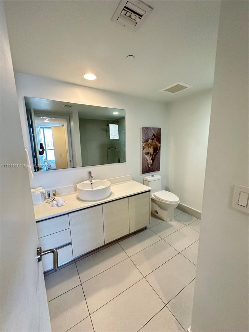 2602 E Hallandale Beach Blvd, Unit R807, Hallandale Beach, FL 33009 Photo