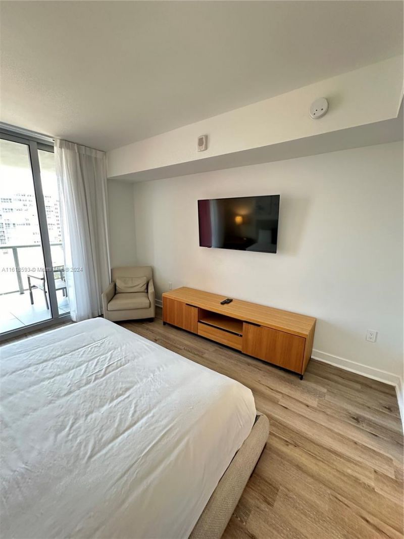 2602 E Hallandale Beach Blvd, Unit R807, Hallandale Beach, FL 33009 Photo