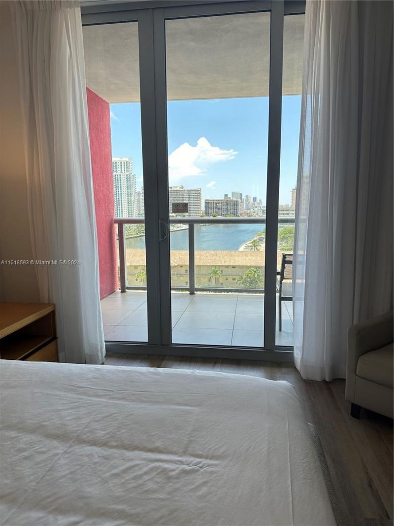 2602 E Hallandale Beach Blvd, Unit R807, Hallandale Beach, FL 33009 Photo