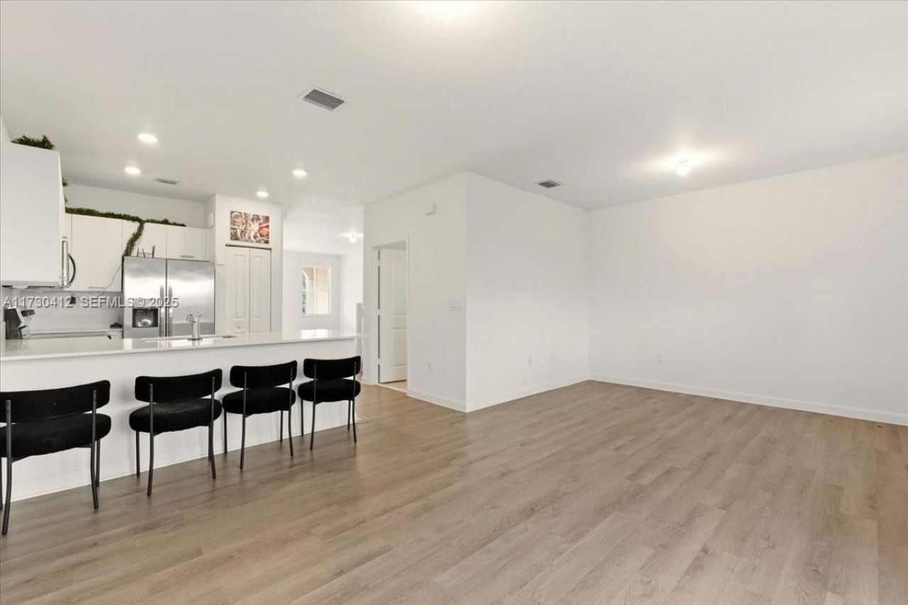 12855 NW 24th Ave, Miami, FL 33167 Photo