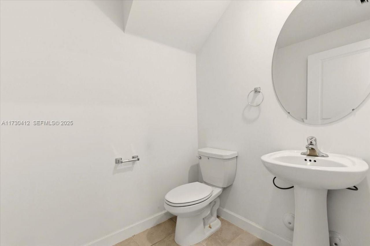 12855 NW 24th Ave, Miami, FL 33167 Photo