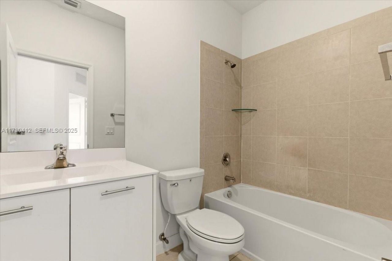 12855 NW 24th Ave, Miami, FL 33167 Photo