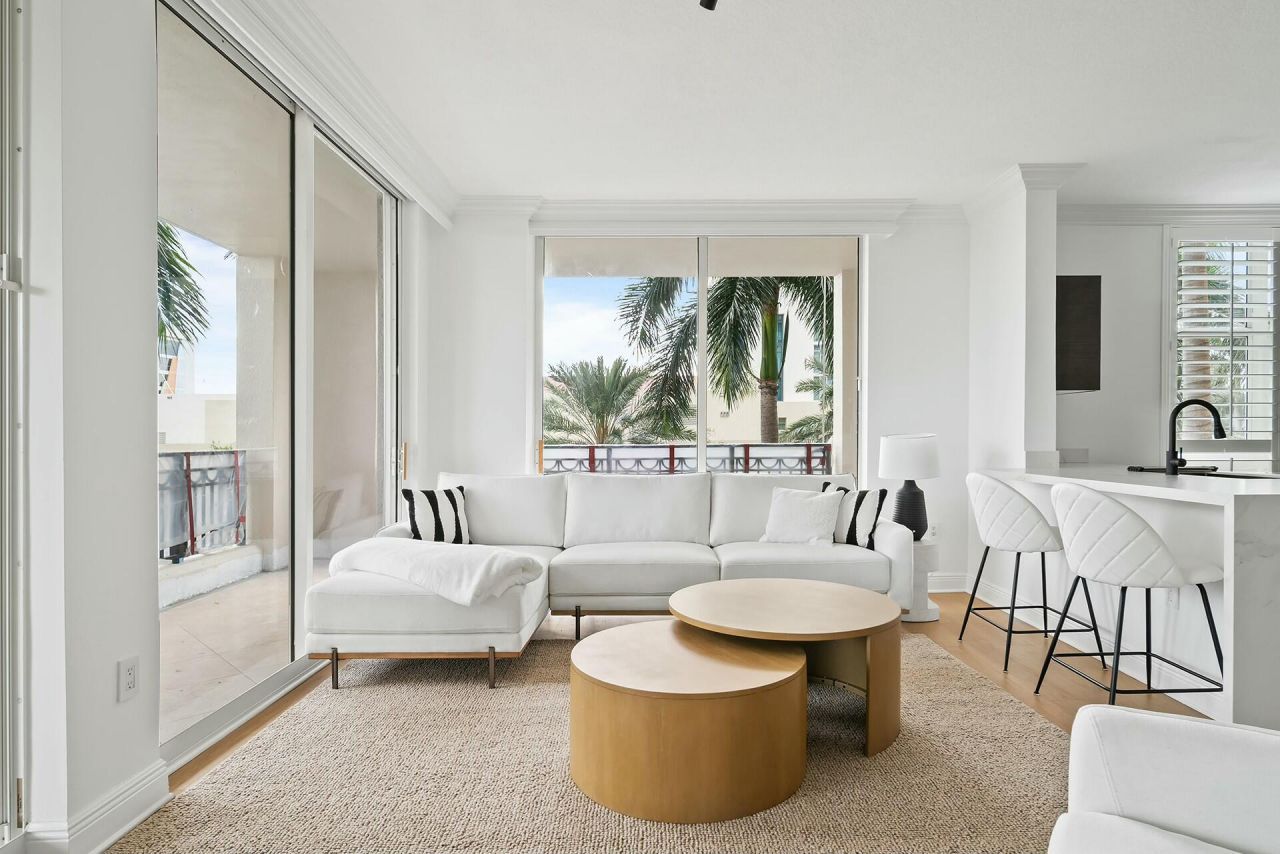 550 Okeechobee Boulevard, Unit 322, West Palm Beach, FL 33401 Photo