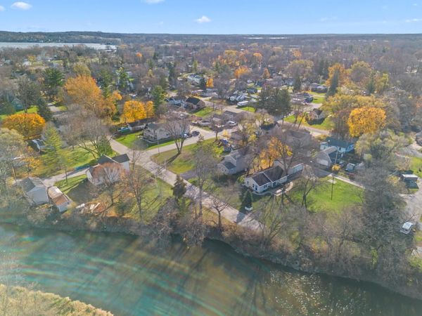 325 W PARK STREET, Silver Lake, WI 53170