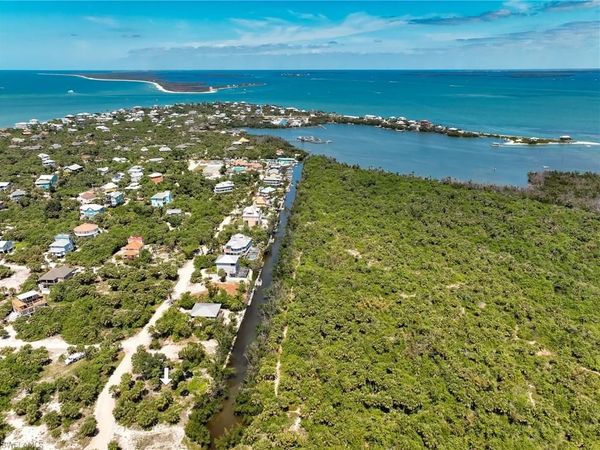 671 Rum RD, Upper Captiva, FL 33924