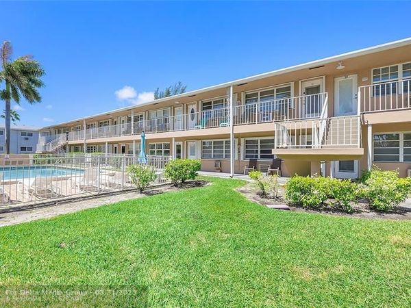 500 Layne Boulevard, Unit 6, Hallandale Beach, FL 33009
