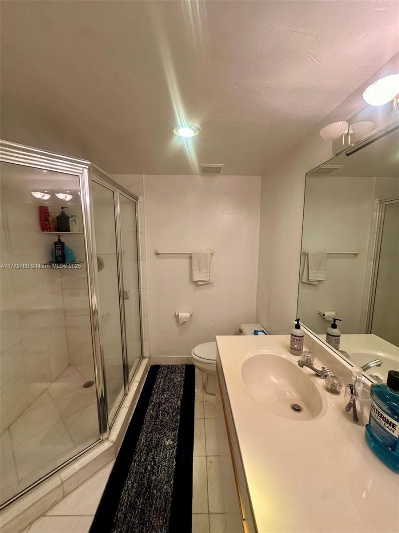 19101 NE 36th Ct, Unit 302, Aventura, FL 33180 Photo